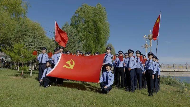 小伙雇六旬老人到果园干活，该不该被指责？游戏画面
